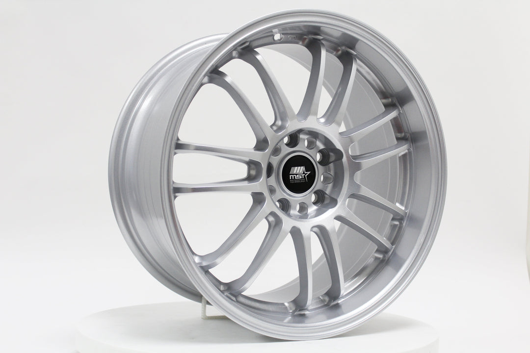 MT45 - Glossy Silver - 18X9.5 5X114.3 Offset +38