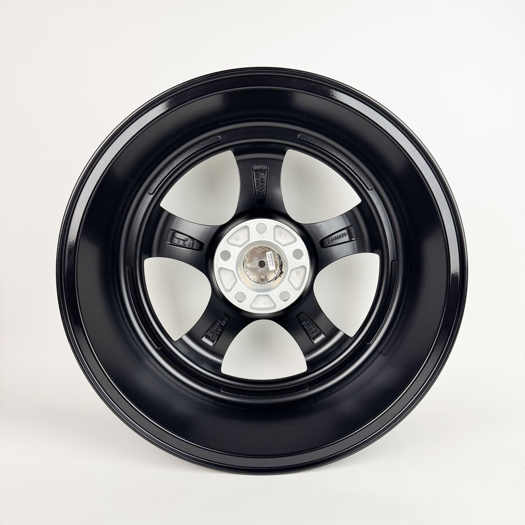 MT07 - Black w/Machined Lip Gold Rivets - 18x8.5 5x114.3 Offset +20
