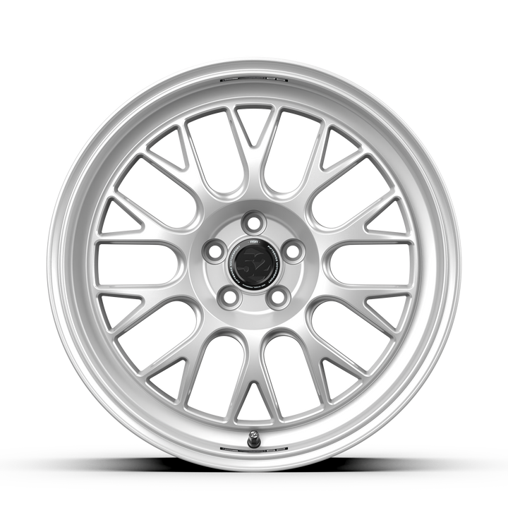 Fifteen52 Holeshot RSR Radiant Silver