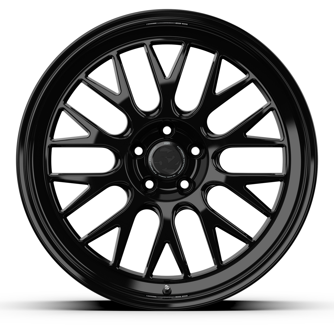 Fifteen52 Holeshot RSR Gloss Black