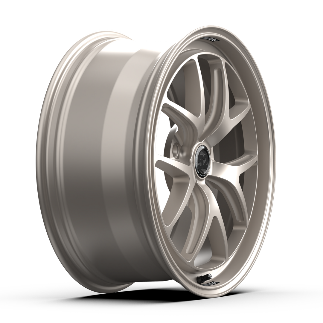Fifteen52 Sector RSR White Gold