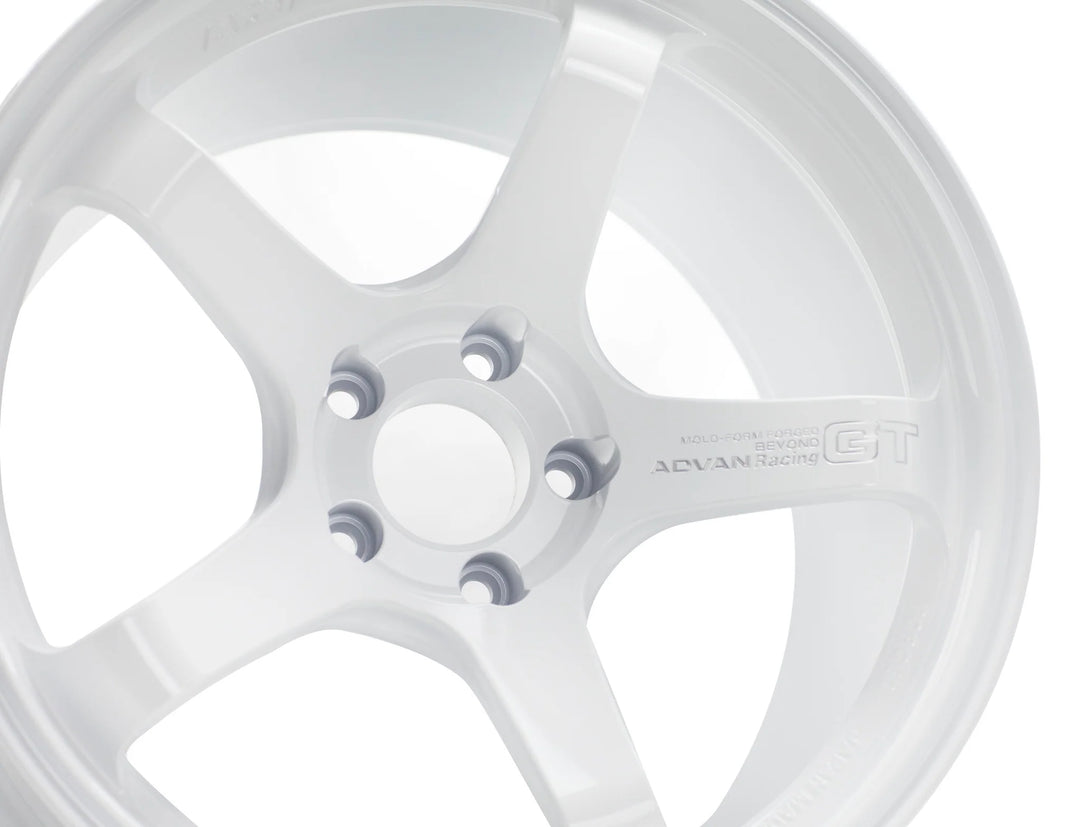 Advan Racing GT Beyond 18x9.5 +38 5x120 - Racing White