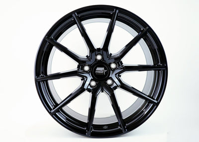 Delta - Glossy Black - 18x9.5 5x114.3 Offset +38