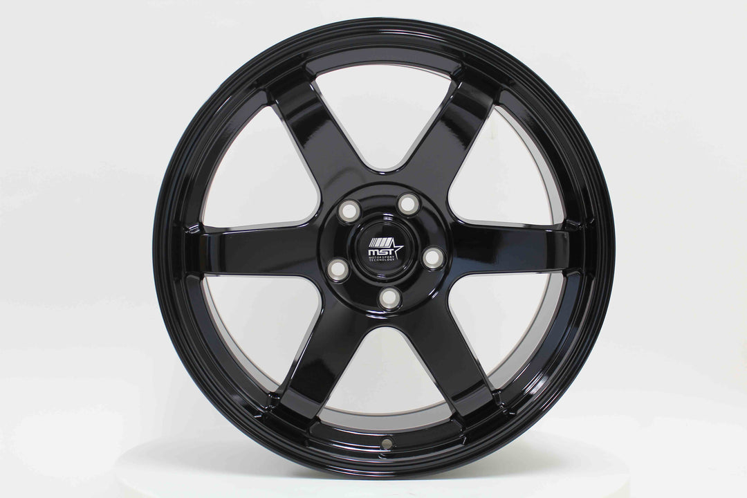MT01 - Glossy Black - 18x8.5 5x114.3 Offset +35
