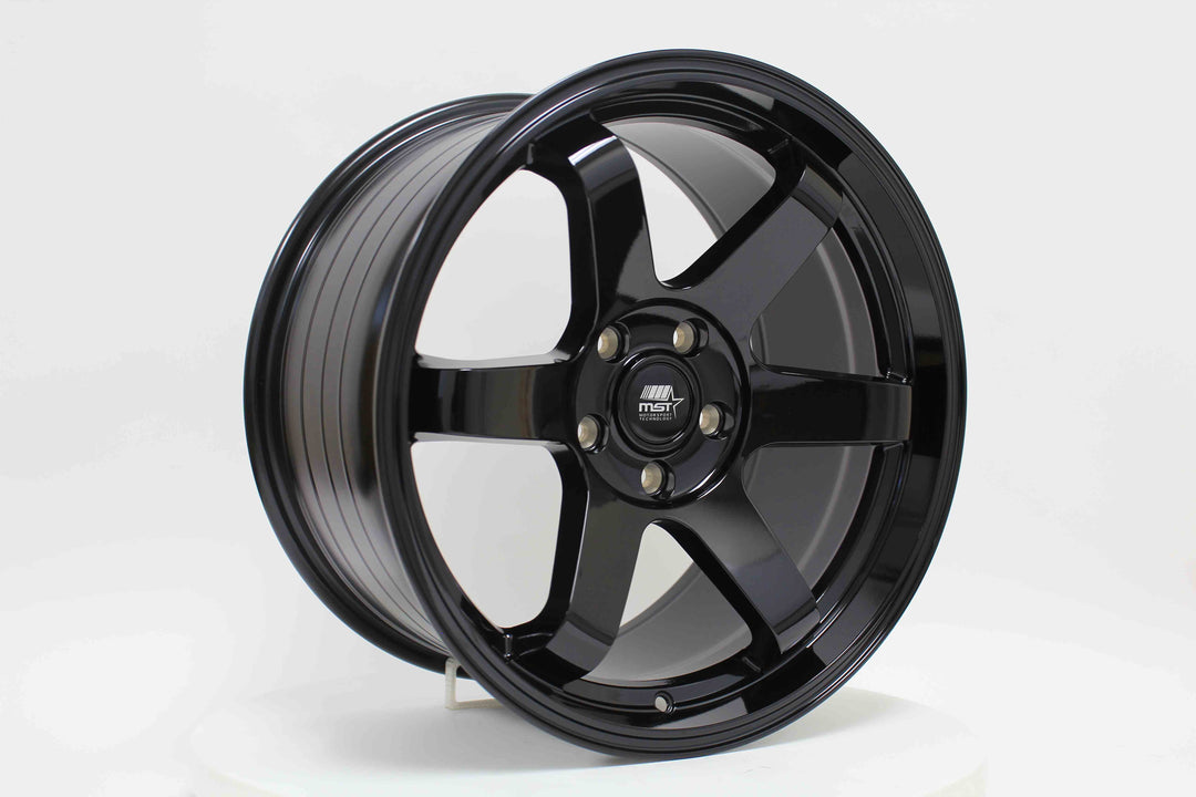 MT01 - Glossy Black - 18x9.5 5x114.3 Offset +35