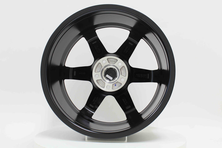 MT01 - Glossy Black - 18x8.5 5x114.3 Offset +35