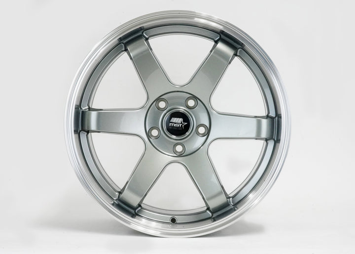 MT01 - Gunmetal w/Machined Lip - 18x9.5 5x114.3 Offset +35