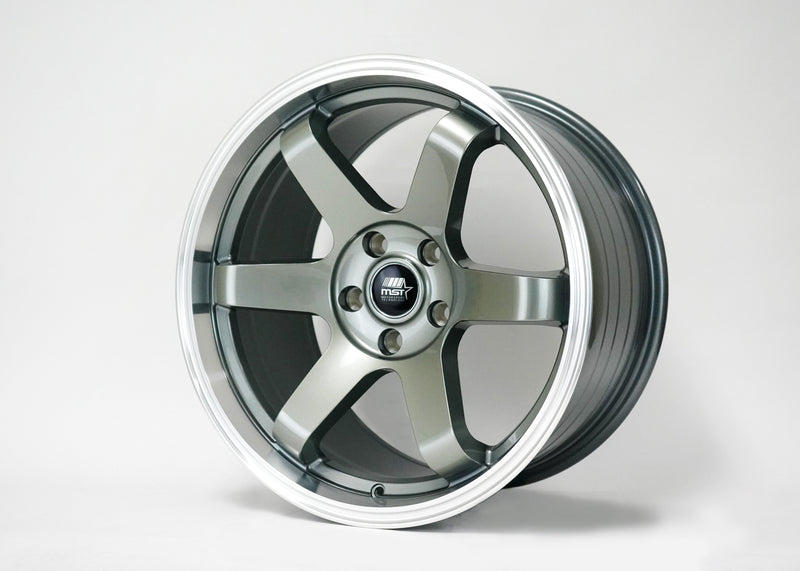 MT01 - Gunmetal w/Machined Lip - 18x8.5 5x114.3 Offset +35