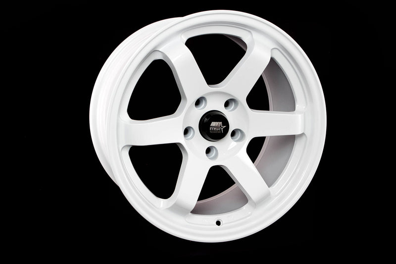 MT01 - Glossy White - 17x9.0 5x114.3 Offset +35