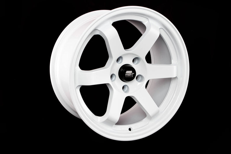 MT01 - Glossy White - 18x9.5 5x114.3 Offset +35