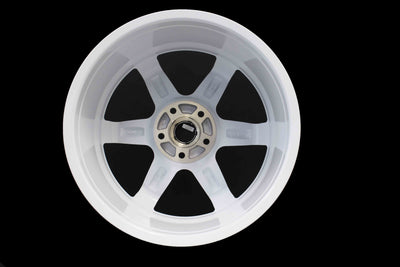 MT01 - Glossy White - 18x8.5 5x114.3 Offset +35