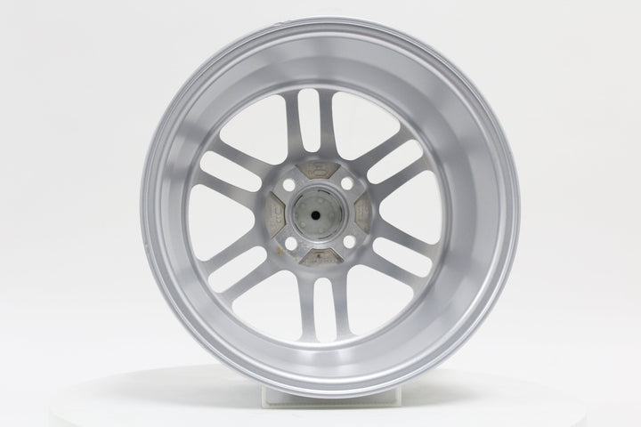 Suzuka - Glossy Silver - 15x7.0 4x100 Offset +33