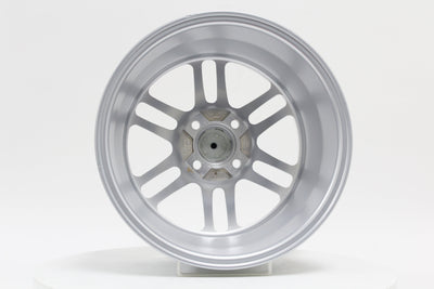 Suzuka - Glossy Silver - 15x7.0 4x100 Offset +33