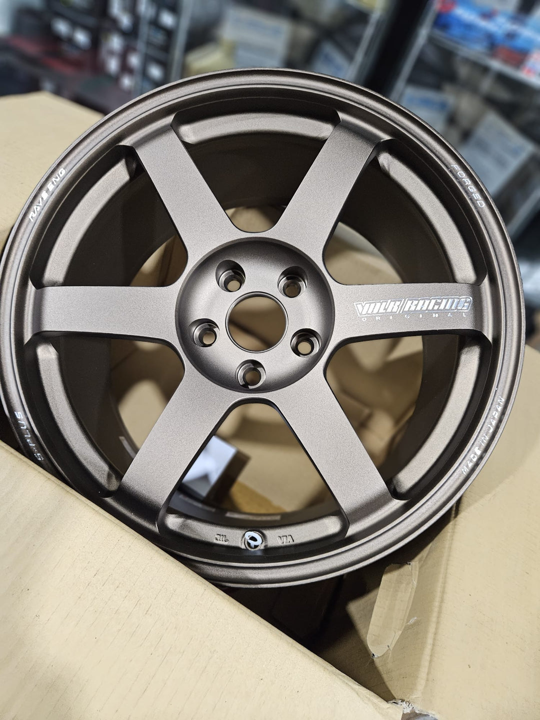 Volk Racing TE37 Saga S-Plus 18x9.5 +34 5x114.3 - Bronze Almite